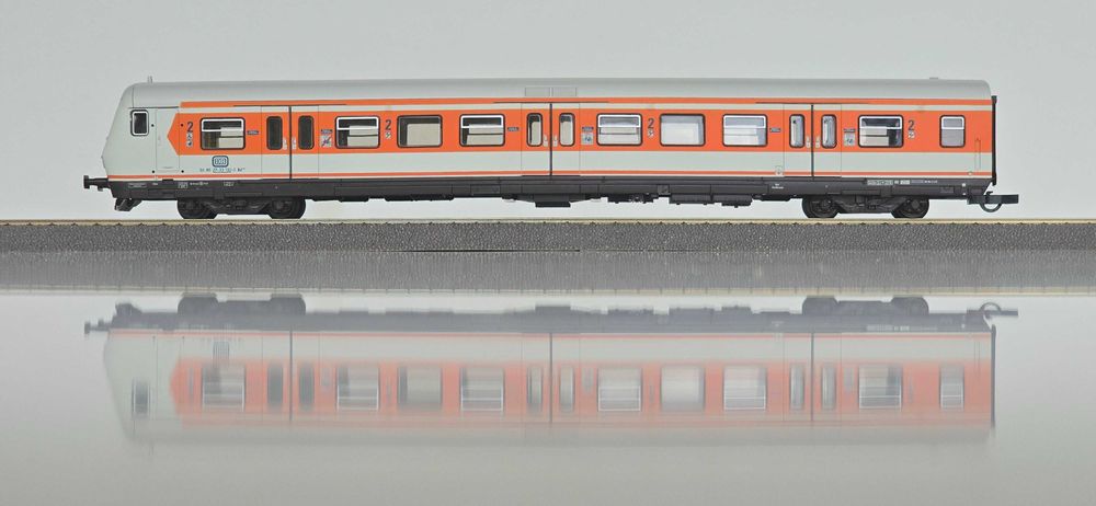Piękny skład S-bahn - ROCO (BR111 + 3 wagony)