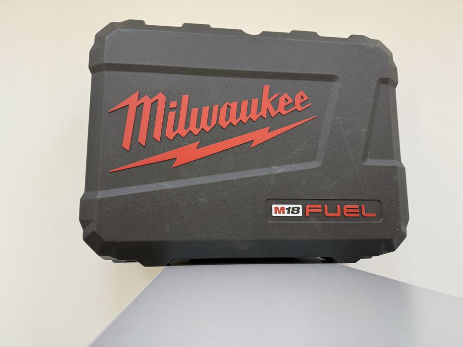 New Пила стрічкова акумуляторна MILWAUKEE M18 FUEL FBS127-0