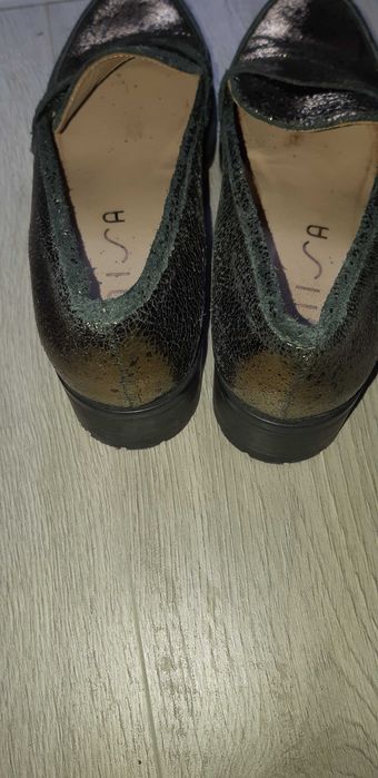 Buty Lordsy unisa złote 40