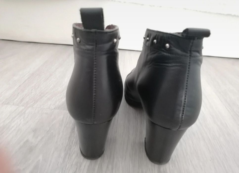 Botim Zenda como Novo