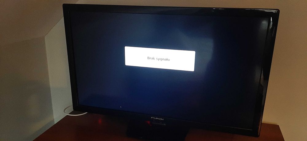 Telewizor FUNAI 32 cale mpeg 4 pilot sprawny