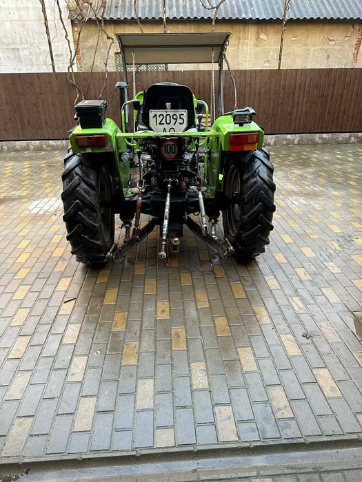 Продам.     трактор DV404D