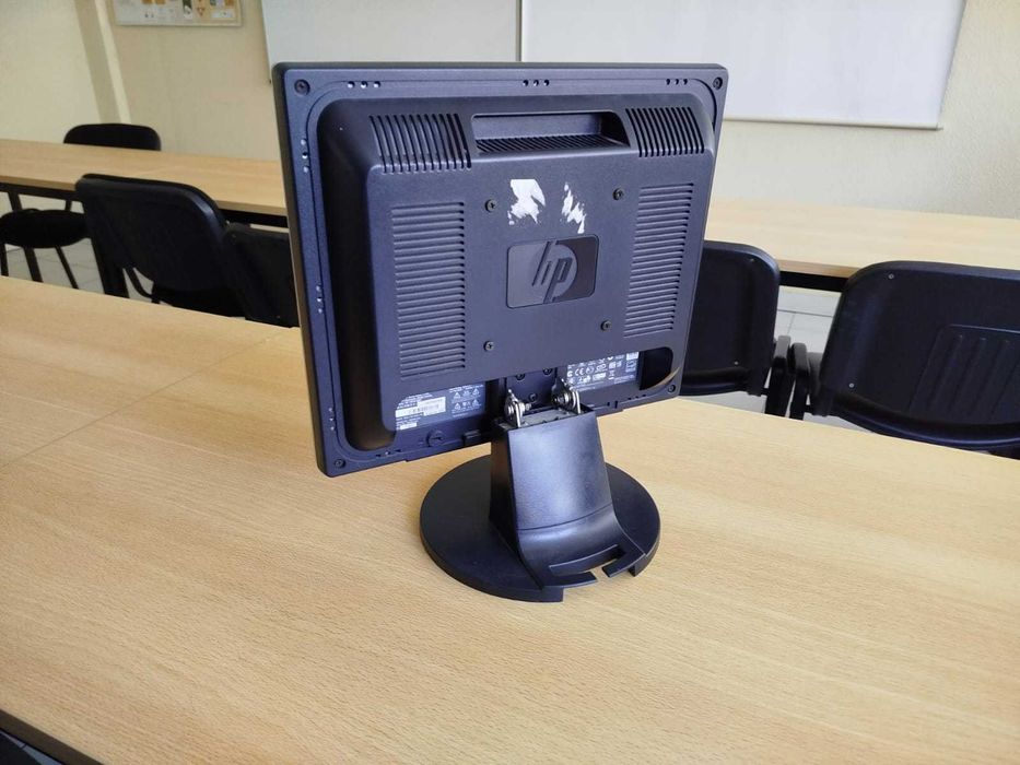 Monitor HP L1506 - Usado - EM BOM ESTADO