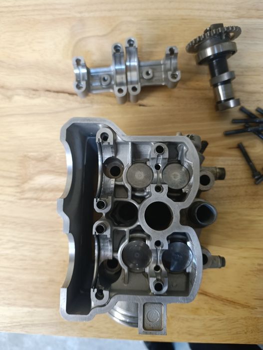 Głowica Suzuki Rmz 250 07-09 rok stan BDB