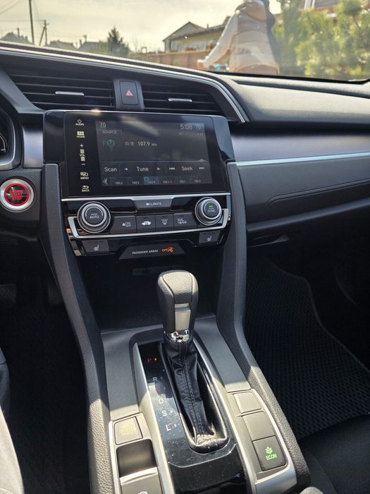 Продам хонда сивик 2017г.