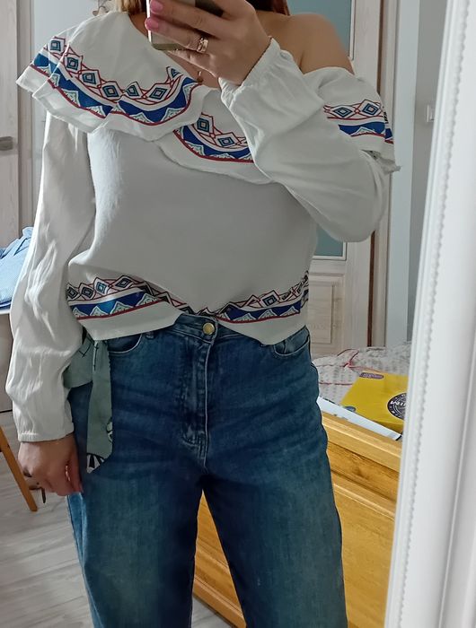 Biała bluzka w stylu boho folk M