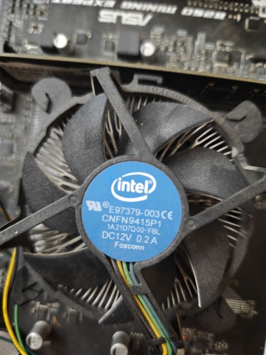 ASUS B250 Mining Expert i3 6100 RAM DDR4 4GB zestaw mining