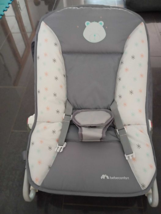 Artigos de bebê em bom estado