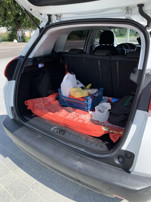 Продається молода !!!