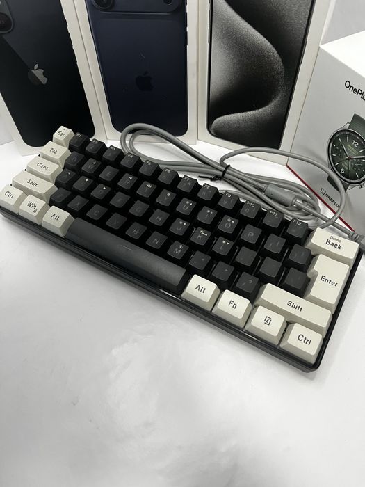 Механічна клавіатура 60% RGB