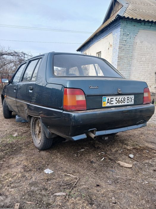 Продам заз славуту