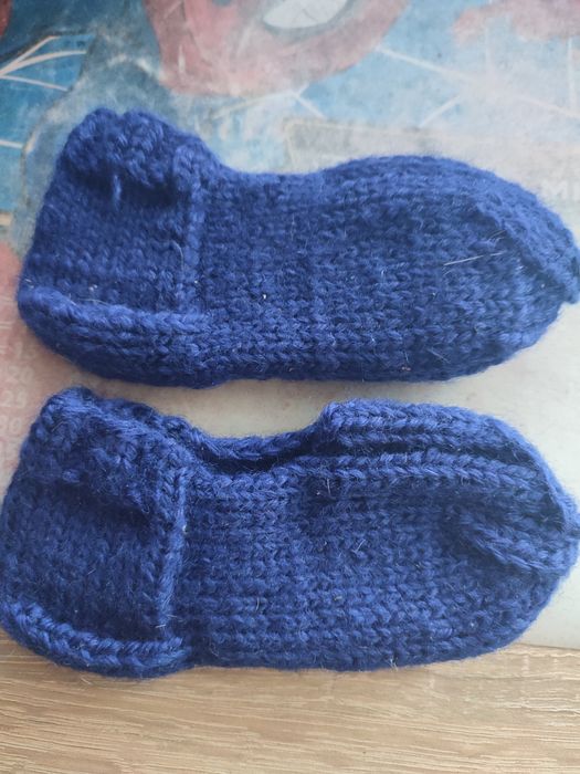 Носочки  вязаные
