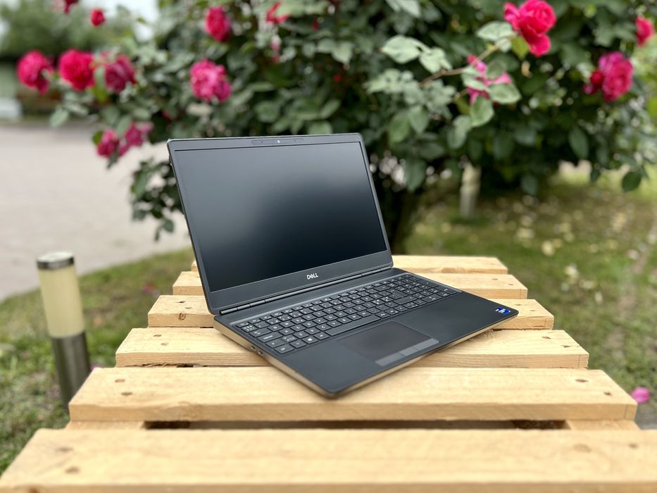 RTX A4000 8GB/Dell Precision 7560/i9-11950H/32GB+SSD 1TB/15.6"FHD IPS