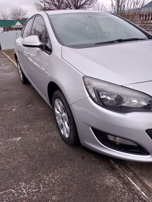 Opel Astra (avtomat)