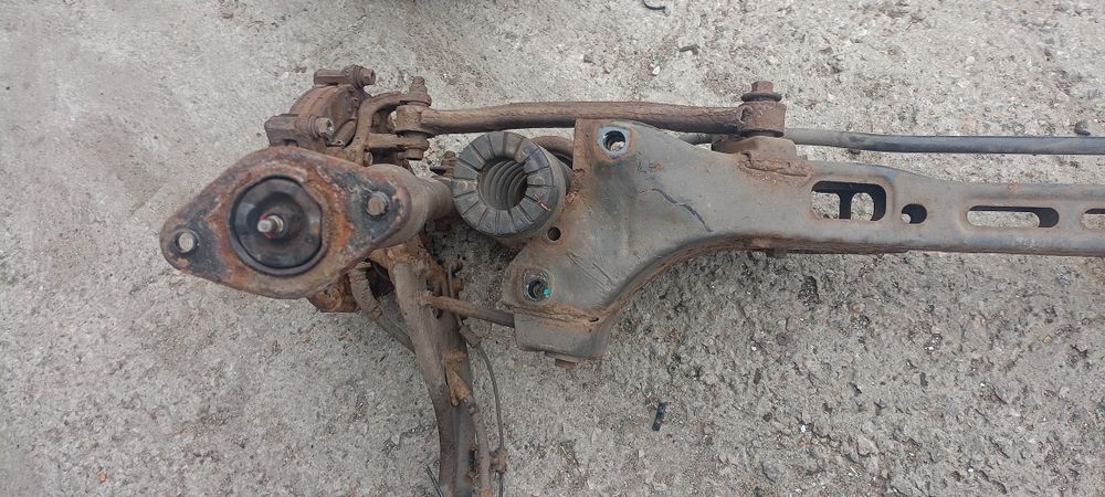 Zawieszenie tylne tył Hyundai ix35