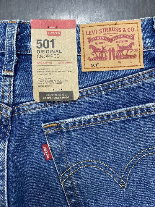 Jean Levi’s Mulher 501 Original Cropped Azul W25 L26