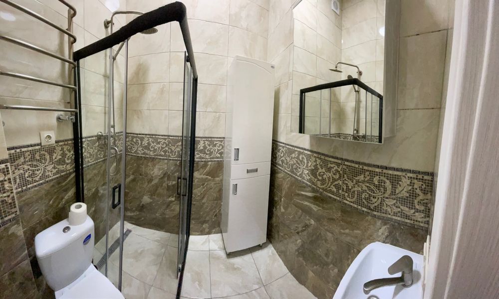 Квартира зі світлом   1-2-3-4 кім ( для студентів .відрядників  чеки