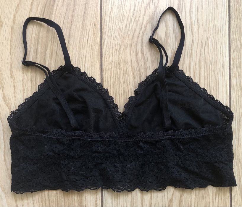 Czarny biustonosz koronkowy H&M 75B