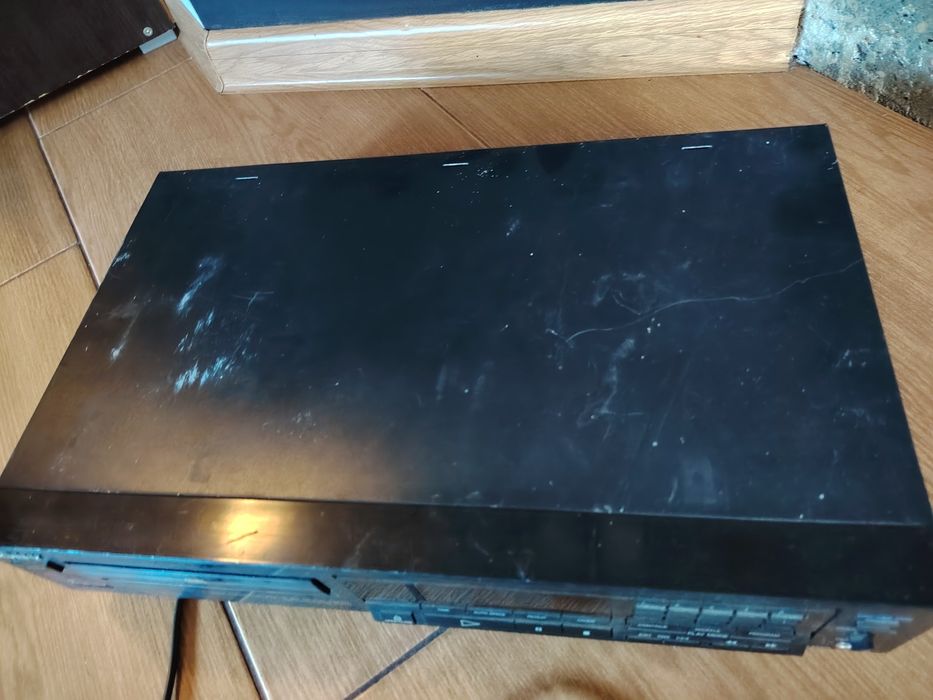 Sprzedam odtwarzacz CD Sony CDP-590.