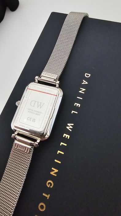 Daniel Wellington Quadro Pressed Sterling  годинник абсолютно новий, повний комплект