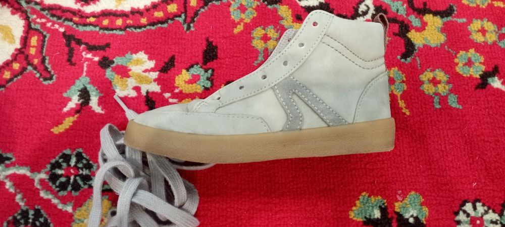 Дитячі ботинки дуже класні