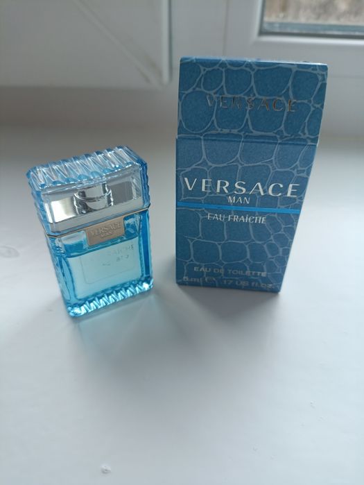 Туалетеная вода Versace