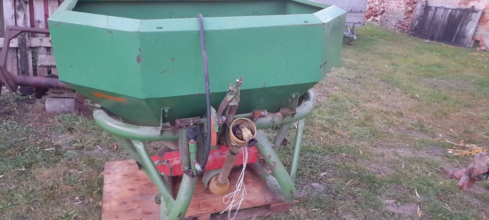 Silownik amazone rozsiewacz