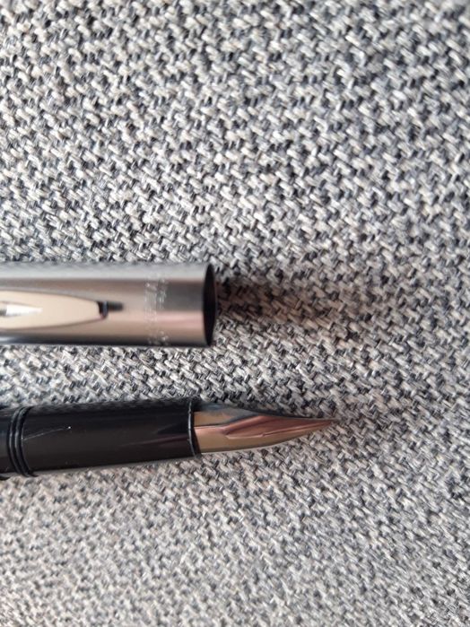 Caneta de tinta permanente "WATERMAN"