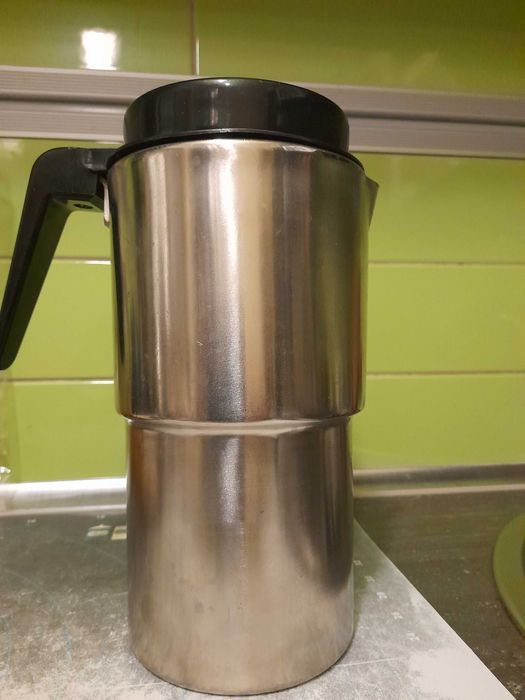 Продам гейзерную кофеварку СССР из нержавейки, на несколько чашек.