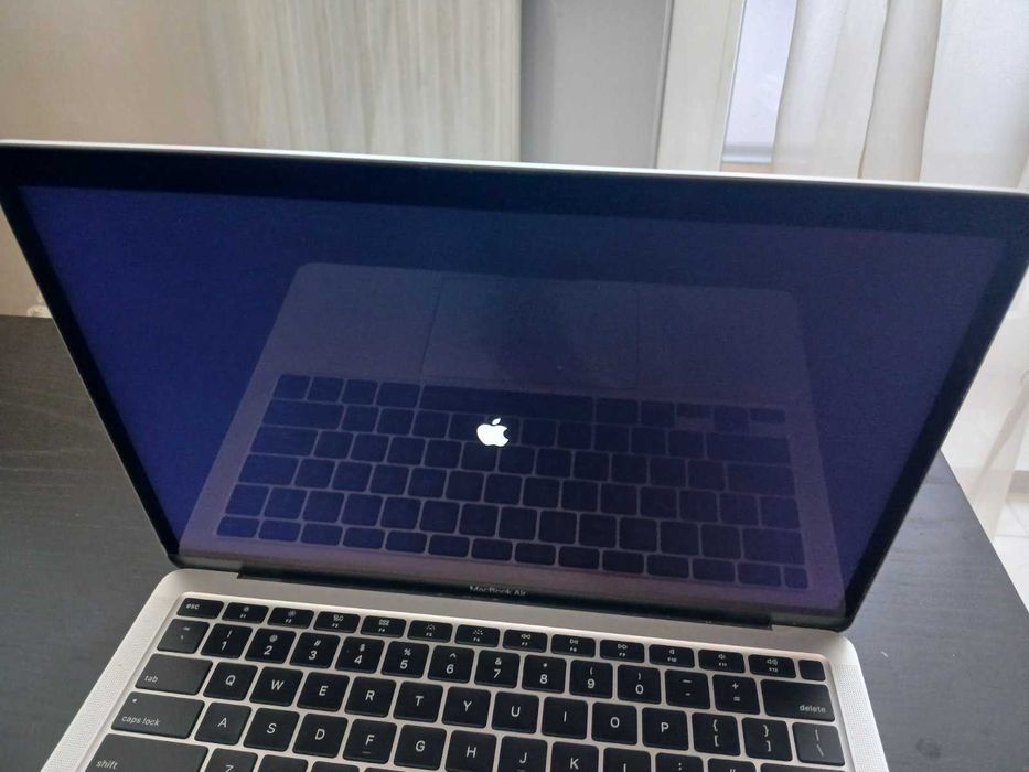 A2179 MacBook Air 2020 intel iCloud - Locked  >НА ЗАПЧАСТИНИ<