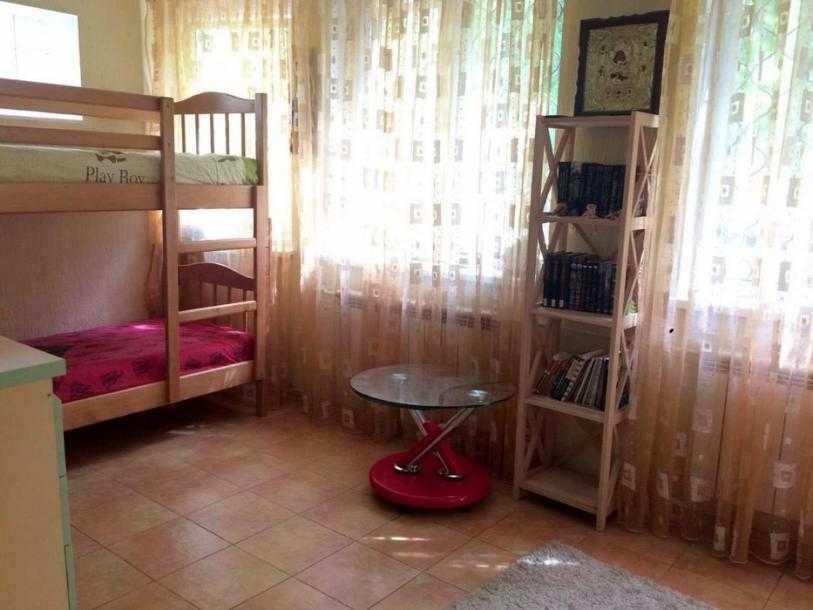 Продам 3 к. кв. 3.5, метро Армейская пешком