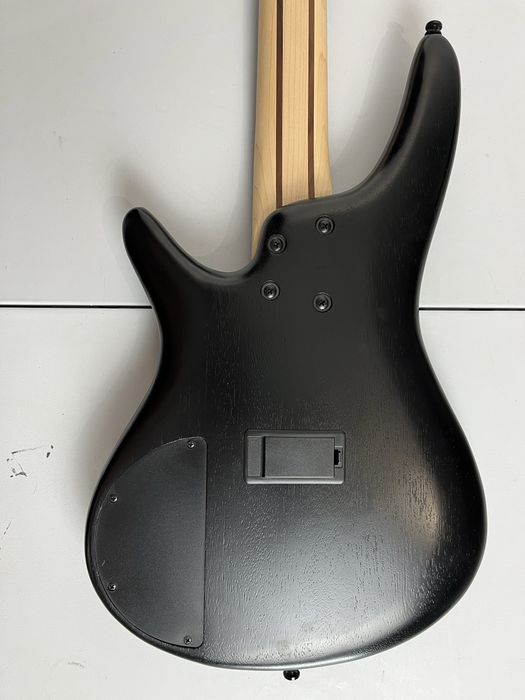 Baixo Ibanez SR305EB-WK