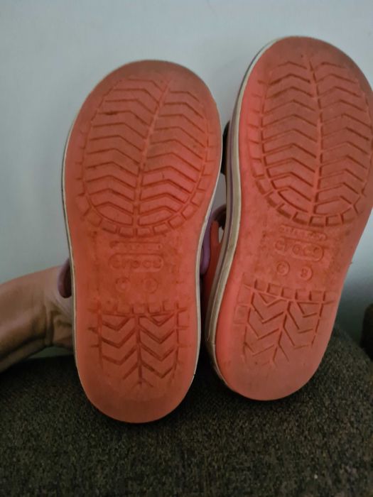 Crocs sandałki lekkie dziewczęce