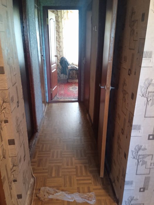 Продам квартиру в гарному спальному районі,всі деталі за телефоном або у Ватсап