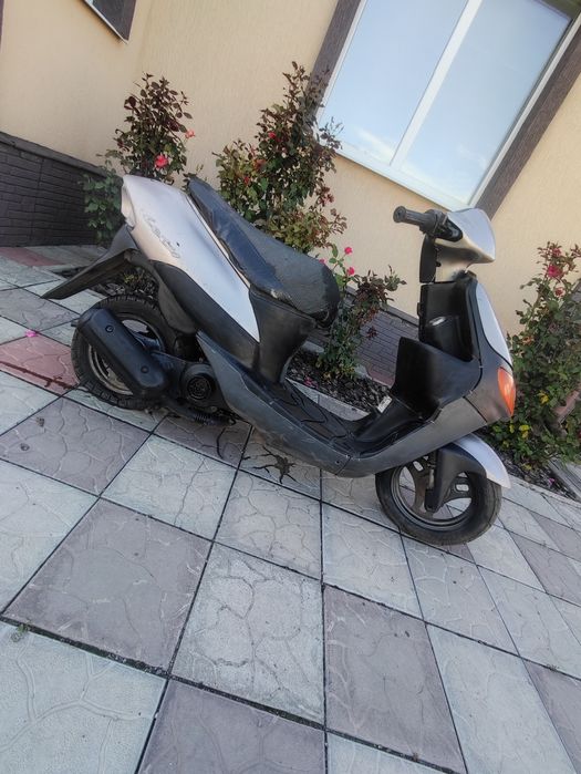 Скутер Suzuki Let's