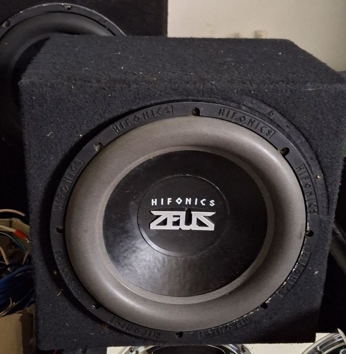 Skrzynia basowa hifonics  900watt