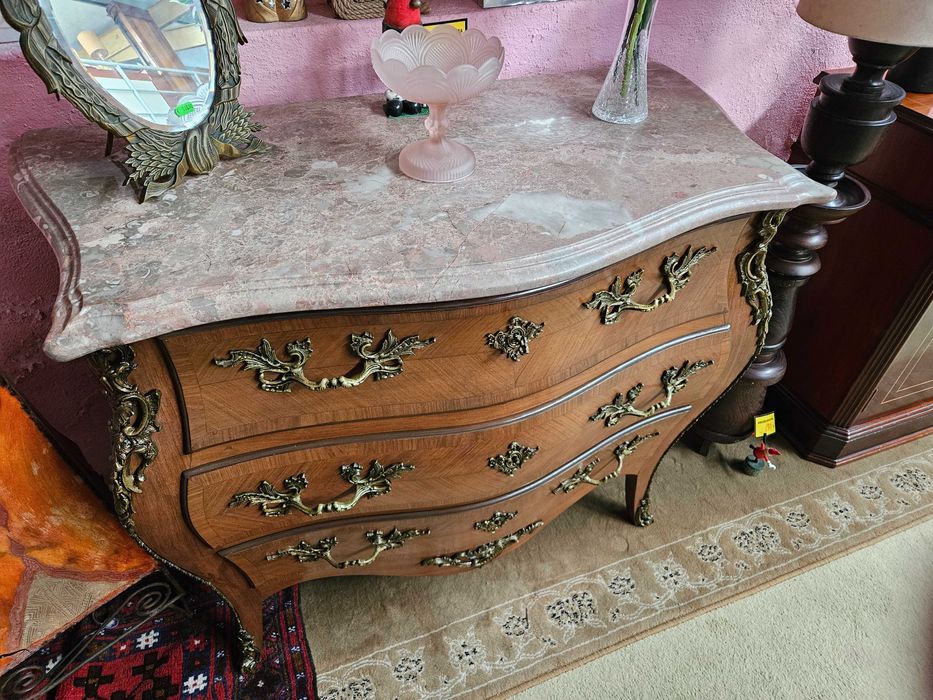 Muito bonita cómoda estilo Luis XV - óptimo estado geral