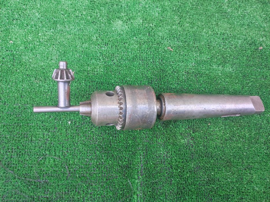 Патрон свердлильний конусний 3-16 мм під конус Морзе з конусом