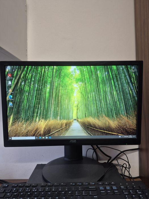 Zestaw  Komputer PC  Monitor sprawny