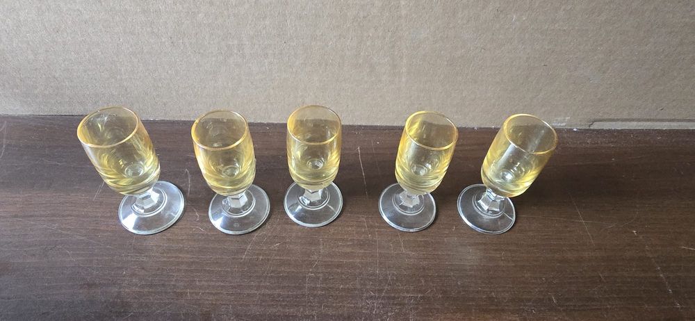 Stare kieliszki szkło PRL