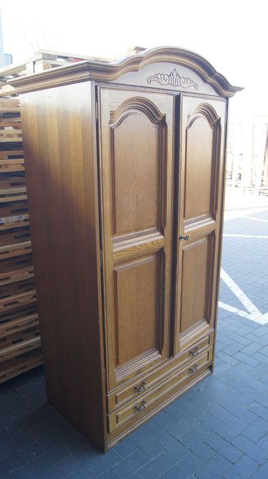 Zestaw mebli dębowych