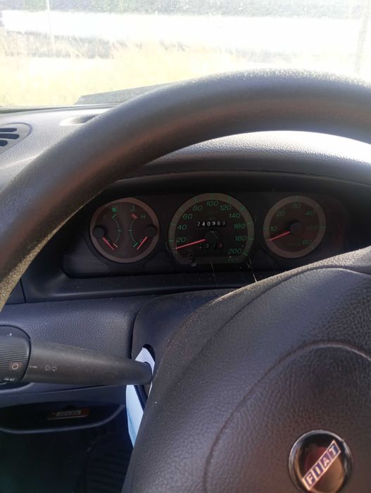Fiat Palio Weekend para peças