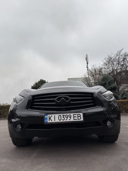 Продам Infiniti fx37