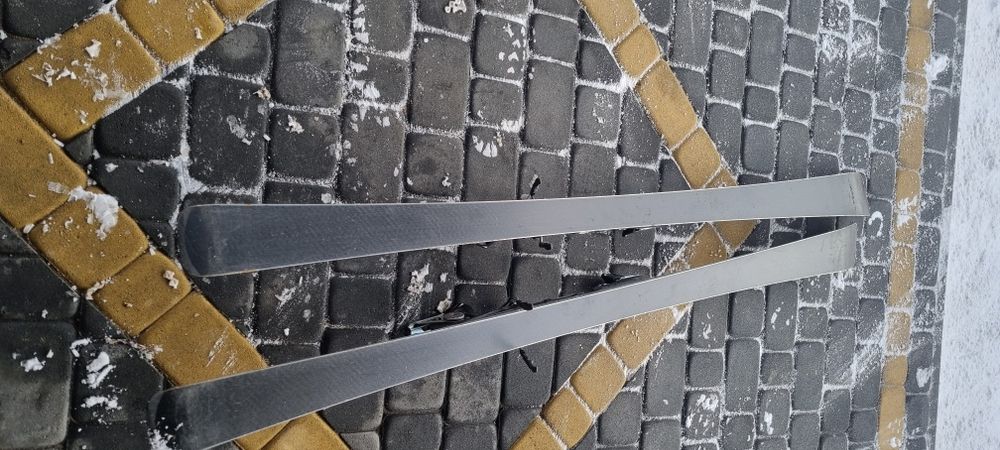 Narty zjazdowe völki