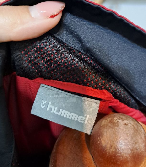 Czerwona wiatrówka kurtka męska hummel xl