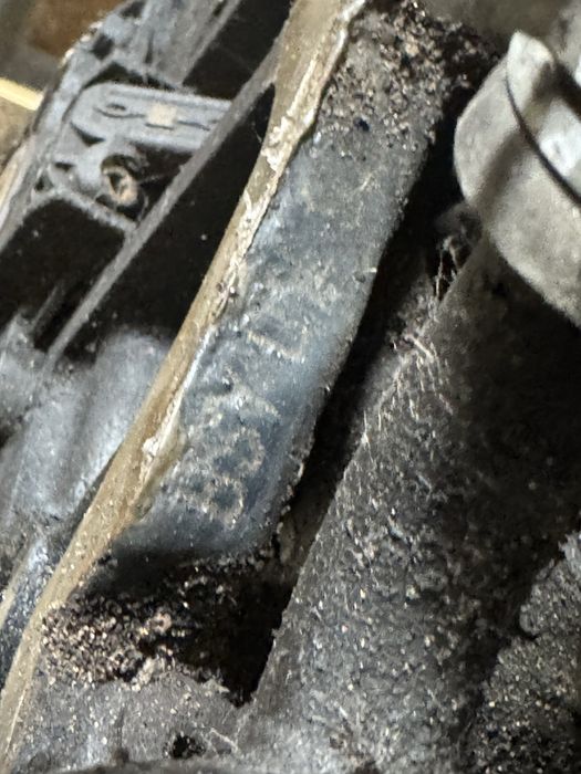 Блок низ двигуна BSY 2.0 did mitsubishi Outlander Grandis vw golf touran passat