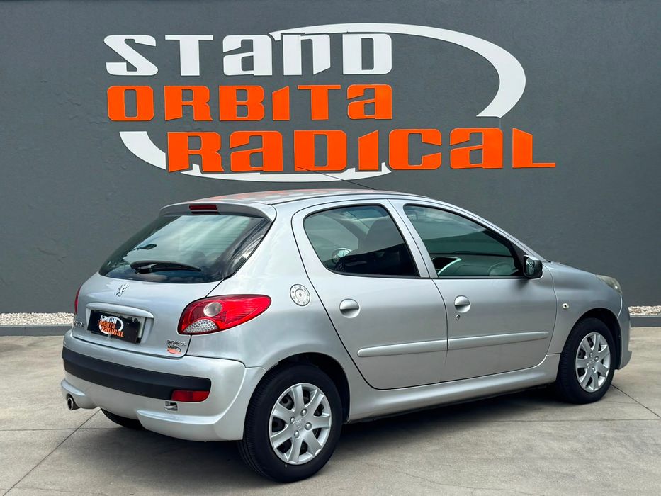 Peugeot 206+ 1.1 Trendy — photo 4