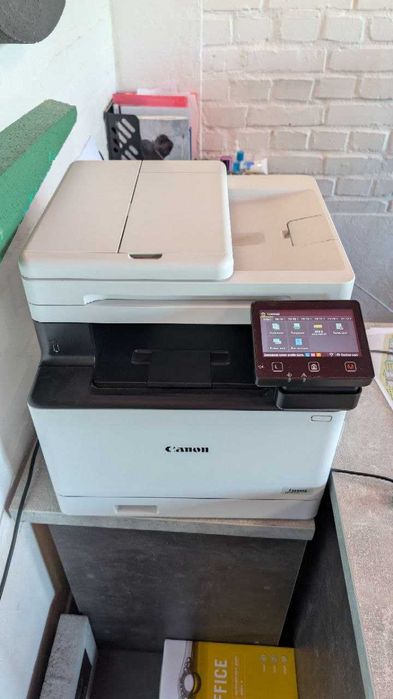 Принтер Canon MF752Cdw як Новий