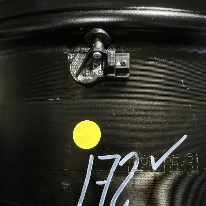 Новий комплект дисків з запаскою R17.5.127 Jeep Wrangler Jeep Gladiato