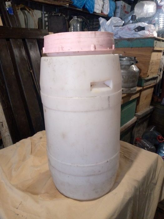 Продам бочка пластик